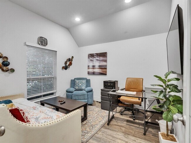 Building Photo - 23311 Darst Fld Trl