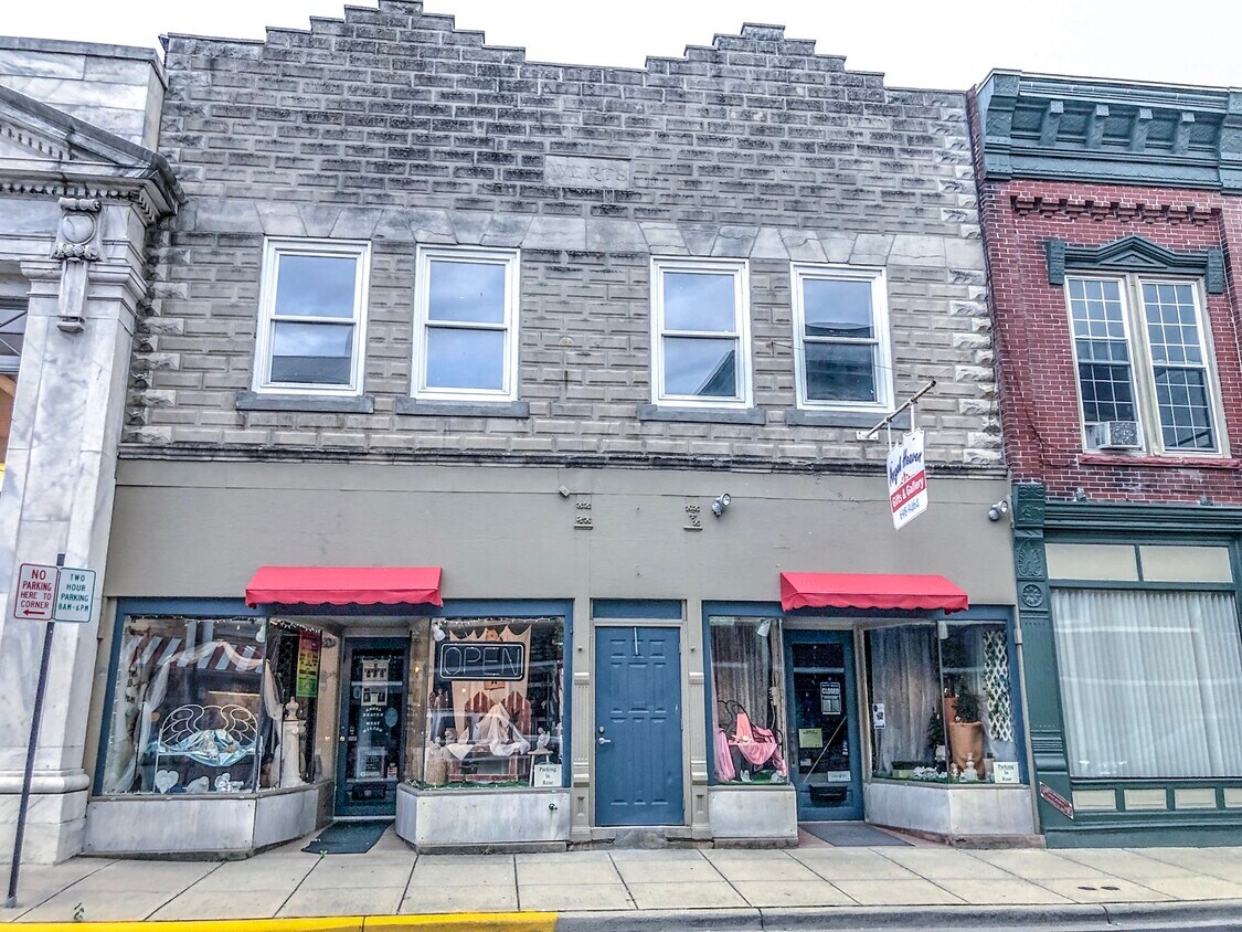 7 N Miami St Unit 3, West Milton, OH 45383 Apartments in West