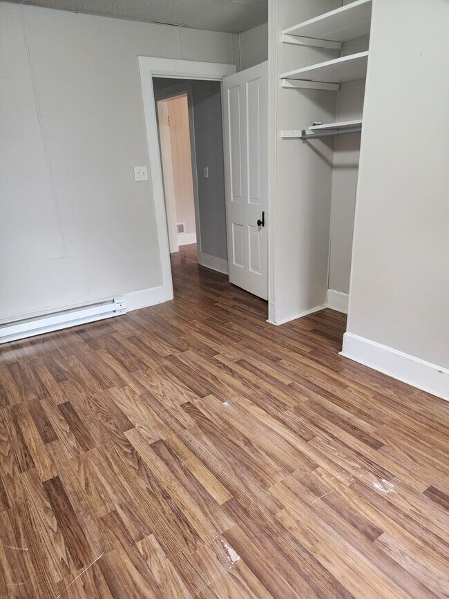 Building Photo - Birch St Duplex