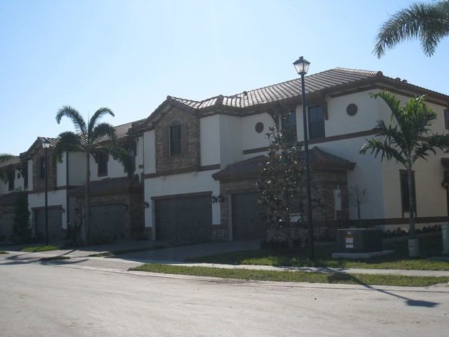 Foto del edificio - 3 br, 2.5 bath House - 9604 Town Parc Circ...