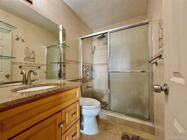 Foto del edificio - 150-38 Union Tpke Un