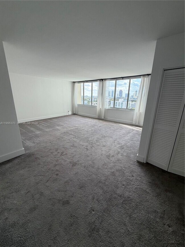 Foto del edificio - 1200 West Ave