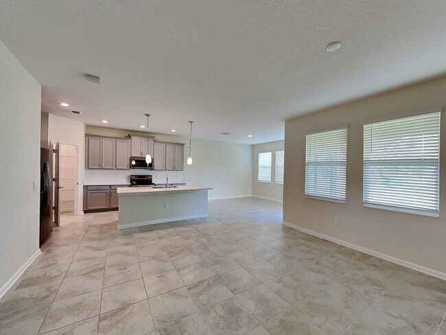 Foto del edificio - 1092 Downswing Pl