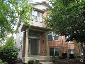 Building Photo - 493 Conservatory Ln