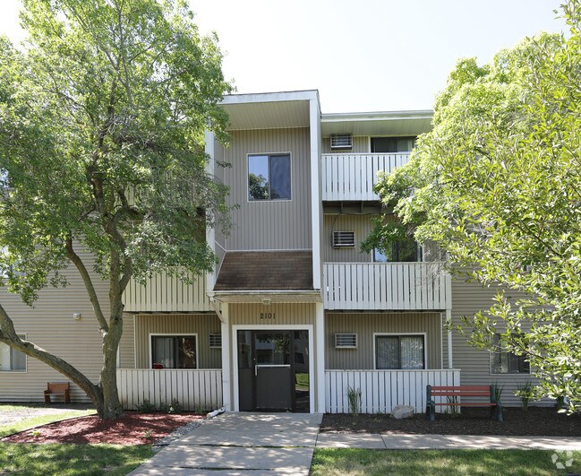Park Forest Residential Cooperative Apartments Des Moines, IA