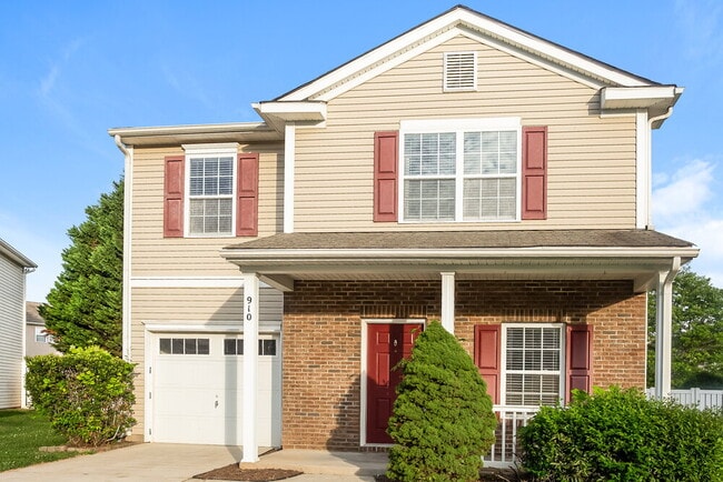 Building Photo - 910 Willow Wind Dr