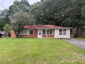 Building Photo - 3009 Dodd Dr