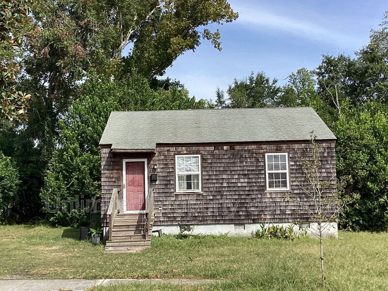 1015 Queen St, Wilmington, NC 28401 House Rental in Wilmington, NC