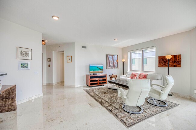 Foto del edificio - 3630 Gardens Pkwy