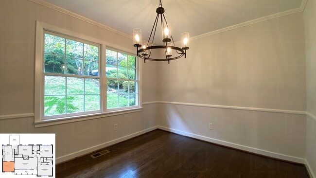 Building Photo - Wonderful 4 Bedroom Home in Mountain Brook!