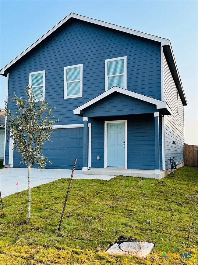 Foto del edificio - 2436 Hunter Peak