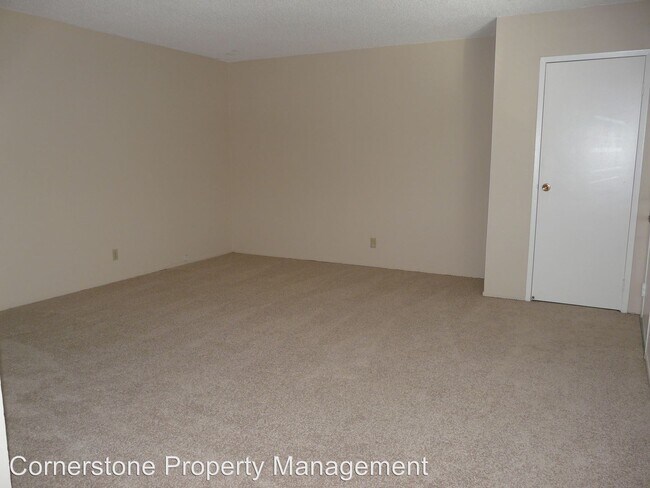 Building Photo - 1657 Merrill Dr