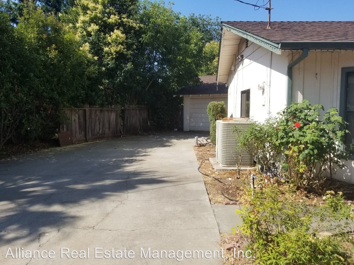 13 Arbor Dr, Chico, CA 95926 House Rental in Chico, CA