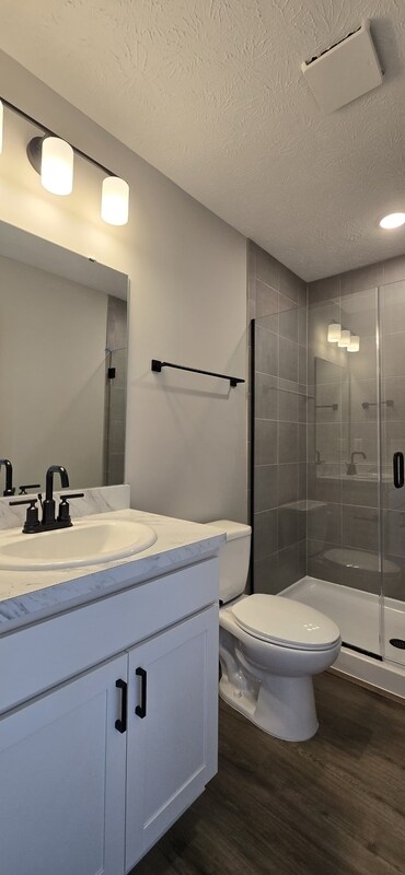 Building Photo - 1226 Ayla Ave