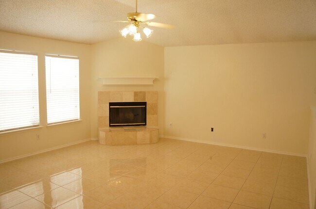Foto del edificio - 8000 Summer Sun Dr