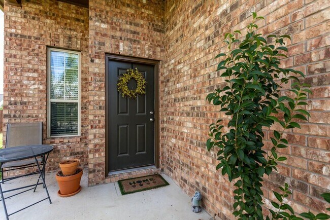 Foto del edificio - 3700 Kennedy Grace Ln