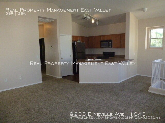 Foto del edificio - 9233 E Neville Ave