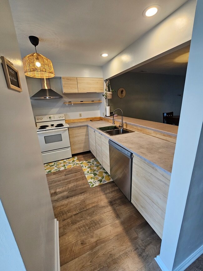 Foto del edificio - 8 Franklin Square