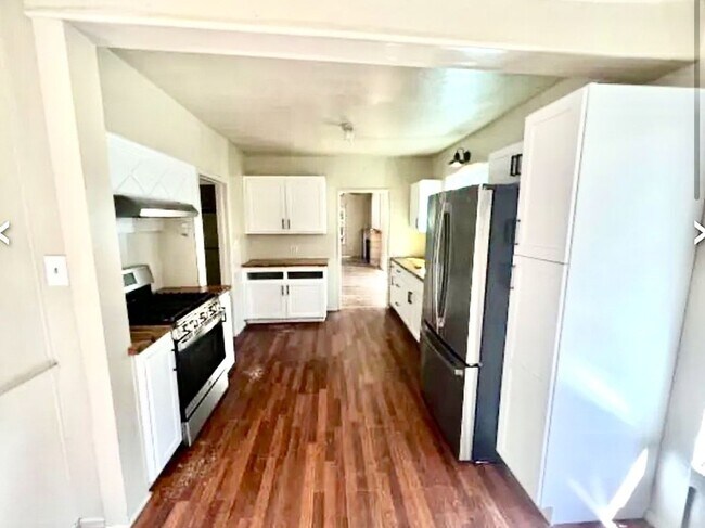 Foto del edificio - Spacious 5 Bed 2 Bath House near Cal Poly