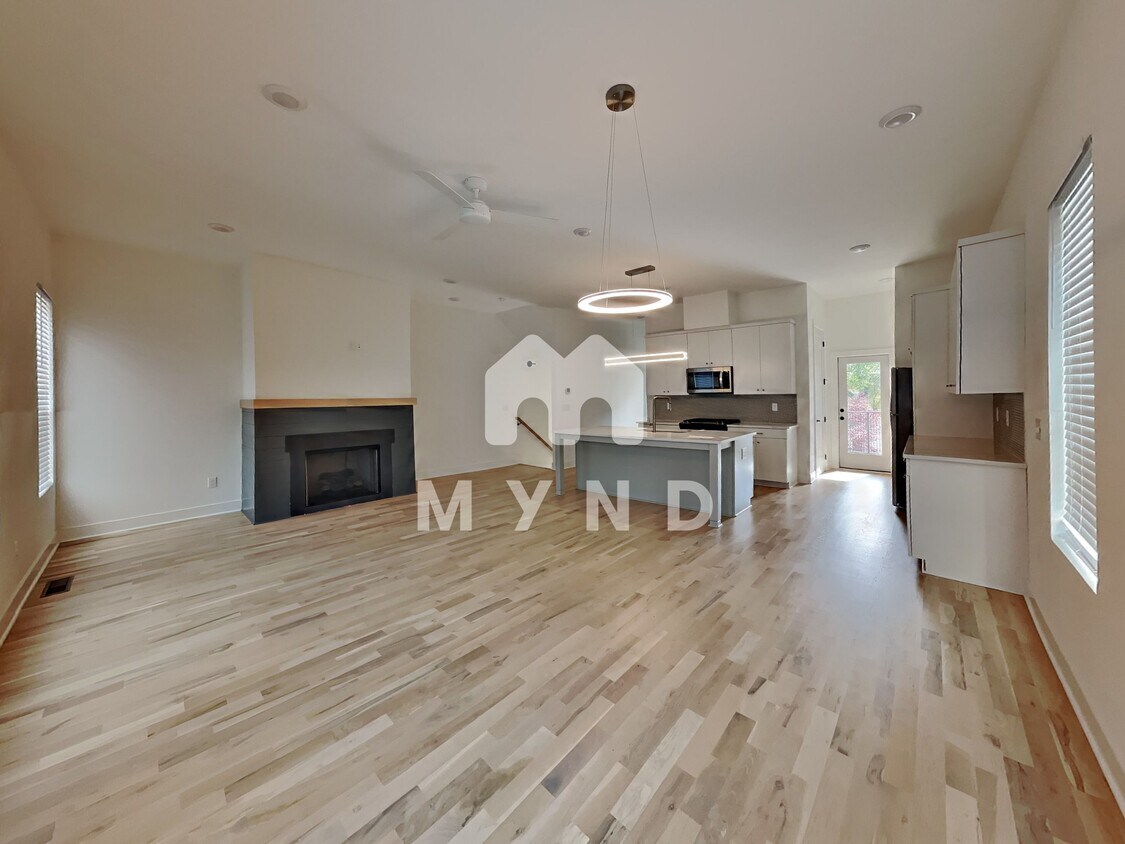 Primary Photo - 1537 Millwood Pl SE