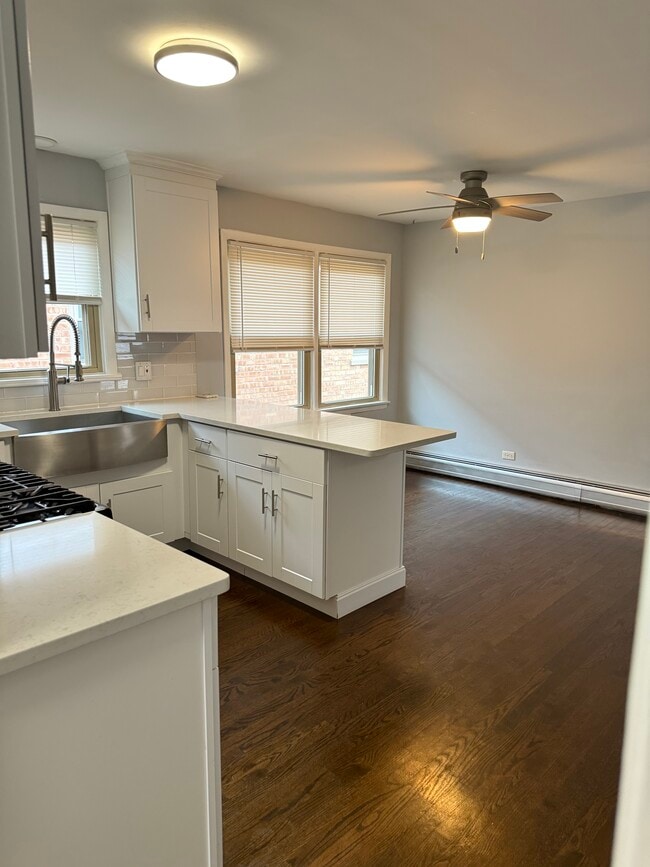 Building Photo - 8222 Grand Ave