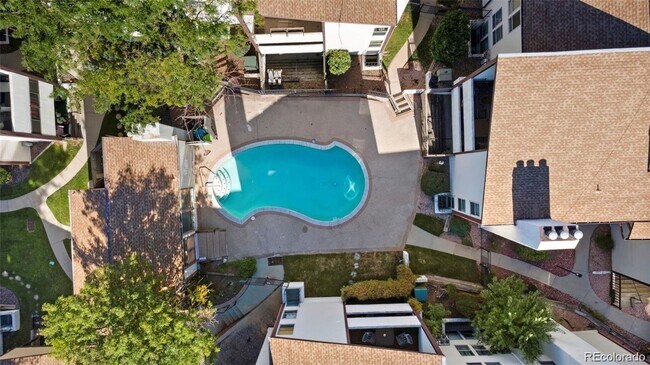 Photo - 2 bed, 1 bath, ~1000 square feet, Complete... Townhome