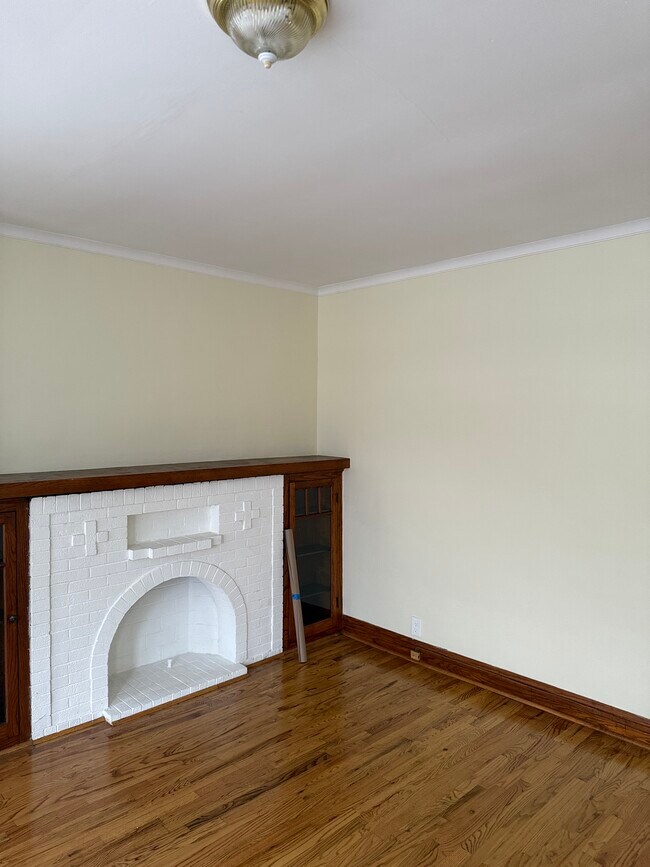 Foto del edificio - 1619 N Merrimac Ave