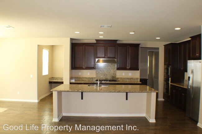 Building Photo - 17460 Ralphs Ranch Rd