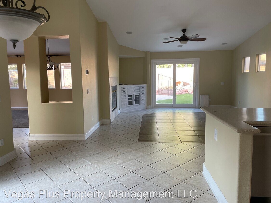 Foto principal - 4 br, 2 bath House - 8212 Cabin Springs