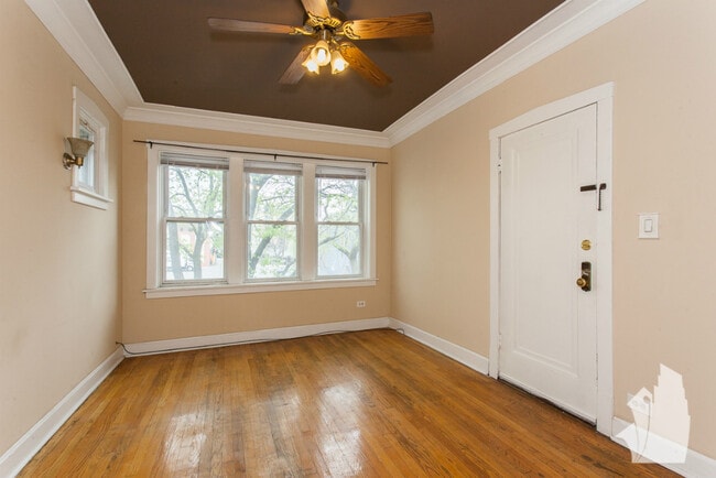 Building Photo - 2021 N Albany Ave