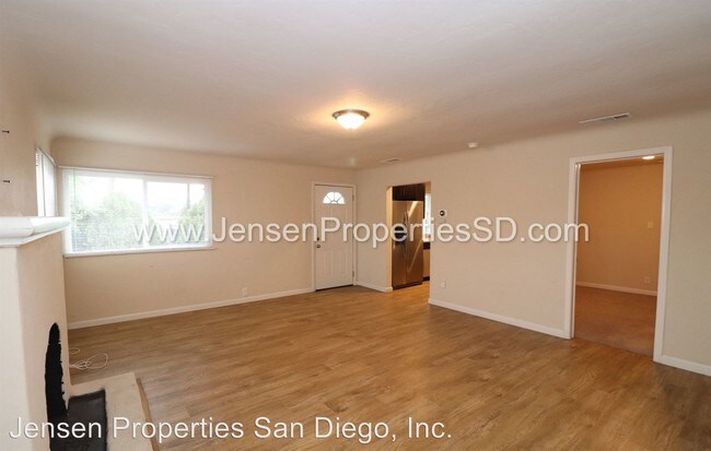 Building Photo - 948-950 B St