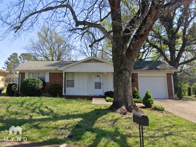 Building Photo - 14015 SW Wyandotte Dr