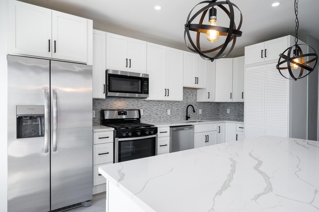 Foto principal - 702 Palisade Ave