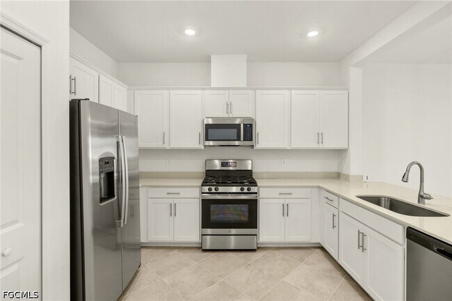 Foto del edificio - 14923 Anchorage Rd