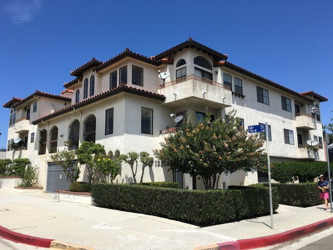 Building Photo - 1337 S Gaffey St