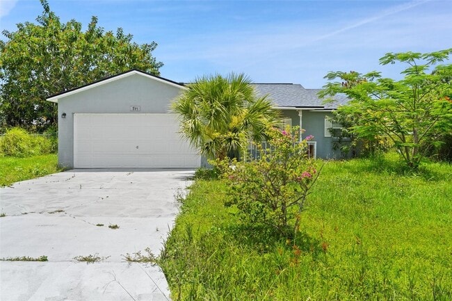 Building Photo - 795 Squirrel Ct