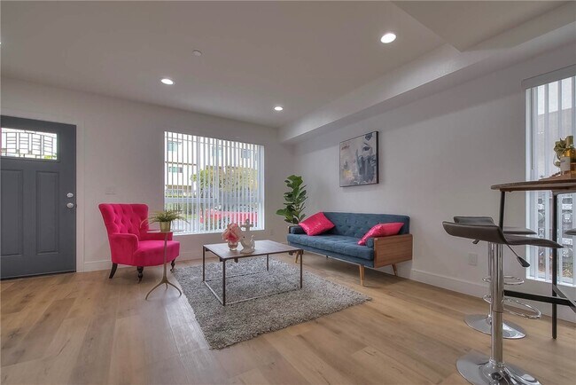 Foto del edificio - 11722 Hamlin St