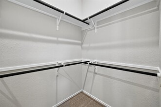 Building Photo - 8915 Field Daisy Ct