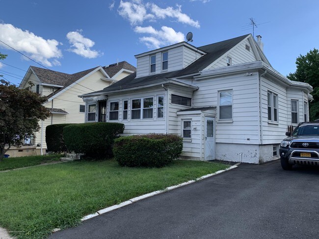 Foto del edificio - 16 Delaware Ave