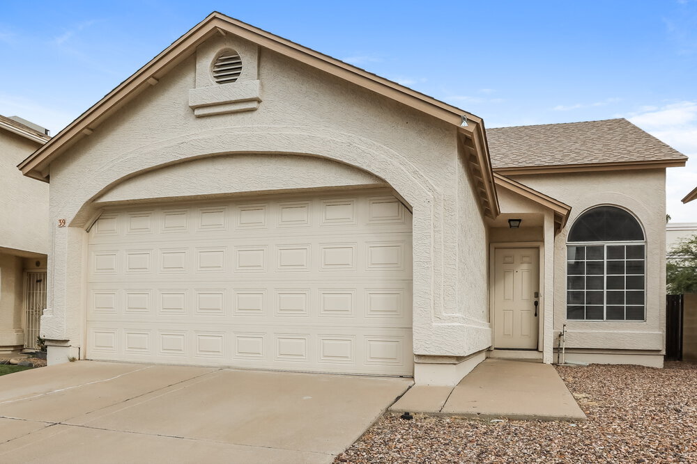 Foto principal - 3755 E Broadway Rd