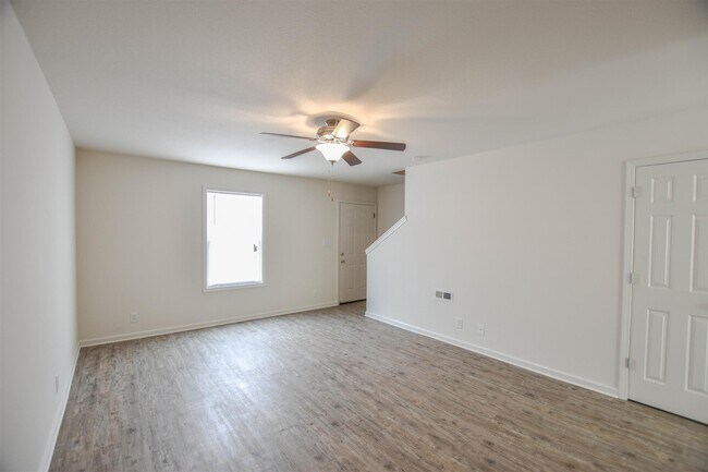 Building Photo - 536 Patriot Park Ct
