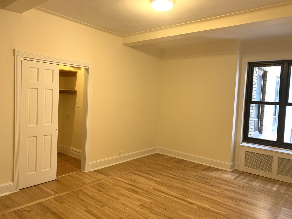 Foto principal - 160 2nd Ave