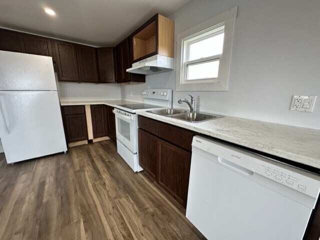 Photo du bâtiment - 1117 Gowan Brae Rd