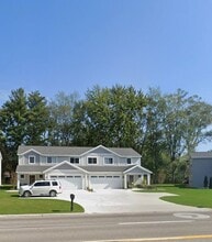 Building Photo - 737 Butternut Dr