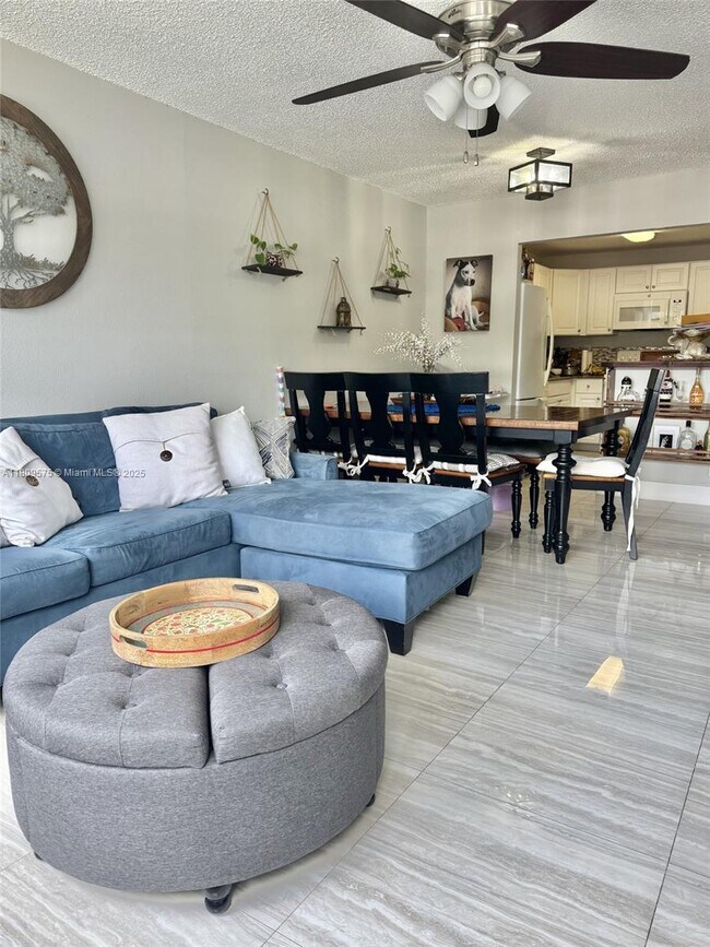 Foto del edificio - 2771 Taft St