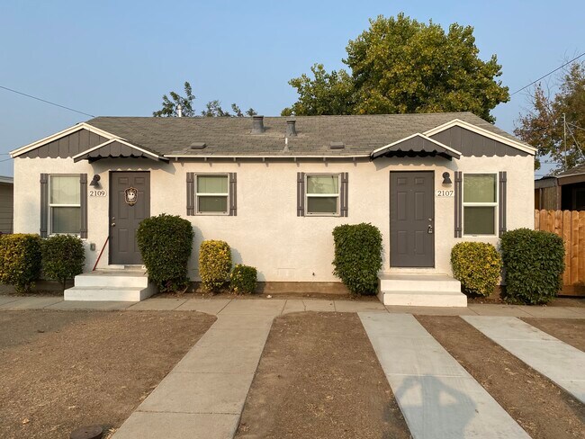 Unit on right available 2107 6th Street - 2109 6th St