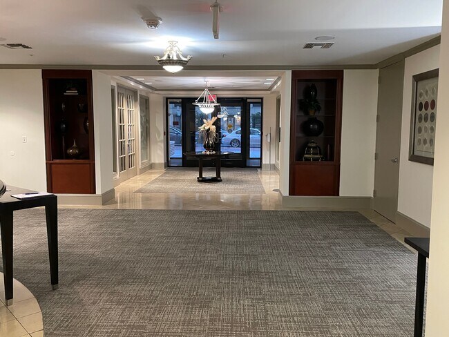 Foto del edificio - 1111 25th St NW