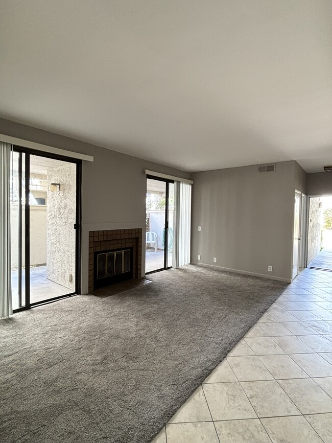 Building Photo - 2232 River Run Dr