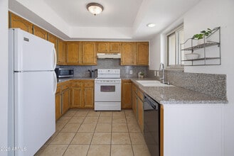 Building Photo - 16624 E Palisades Blvd