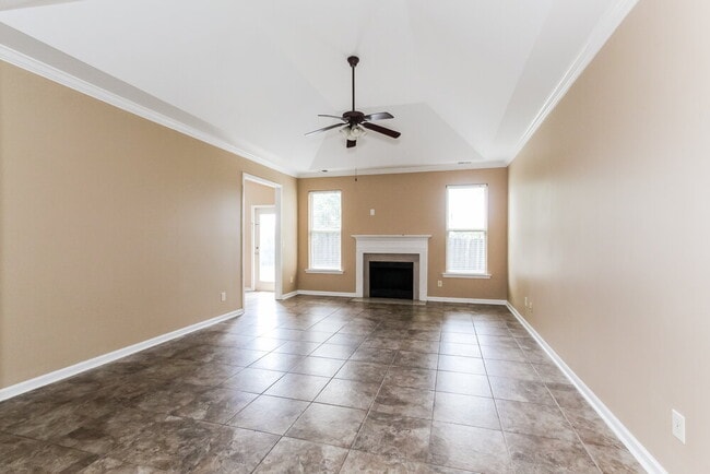 Building Photo - 2122 Timberline Dr